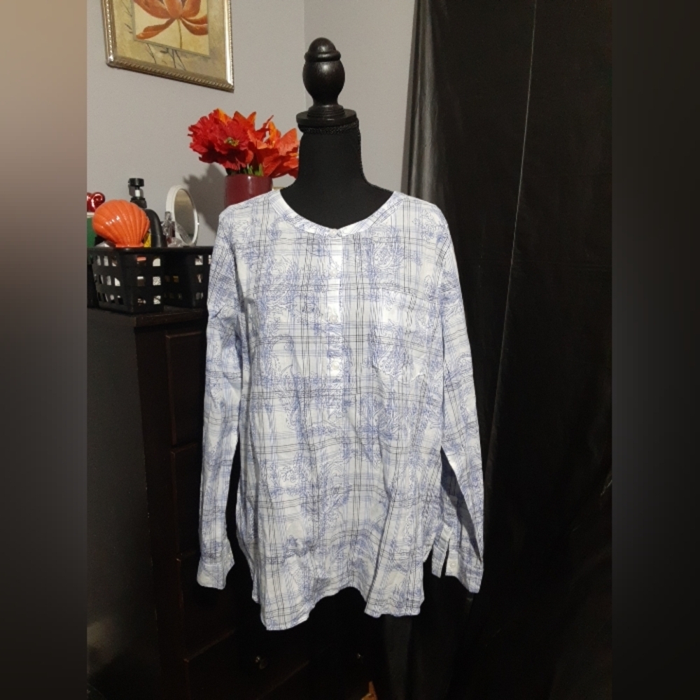 Croft&Barrow Women's Top Blue Mid Button Long Sleeve Size XL Paisley Floral